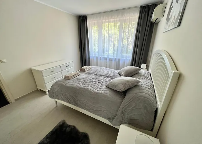 Excellent Location ! General Gurko Apartment